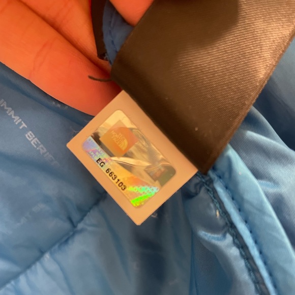 The North Face Primaloft Coat - Picture 6 of 6